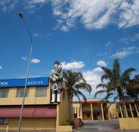 Comfort Inn Scottys Motel - Accommodation Gladstone