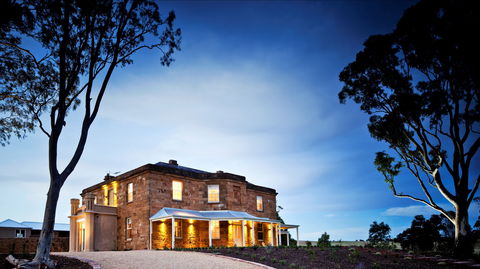 Kingsford Homestead - Accommodation Gladstone 0