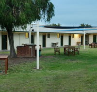 Anglers Inn - Accommodation Gladstone