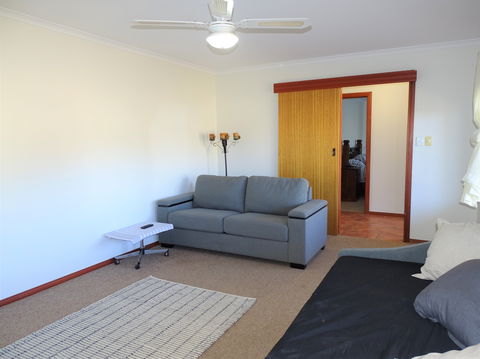 Marina Pathway - Accommodation Gladstone 4