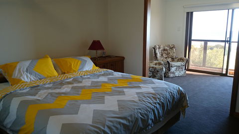 Ocean View - Accommodation Gladstone 1