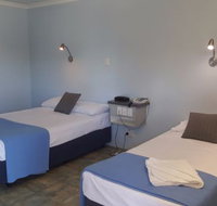 Queens Beach Hotel - Accommodation Gladstone