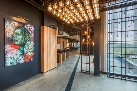 Sage Hotel Melbourne, Ringwood - Accommodation Gladstone 3