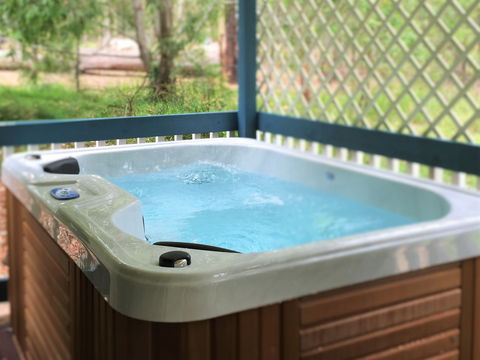 Telegraph Retreat Cottages - Accommodation Gladstone 2