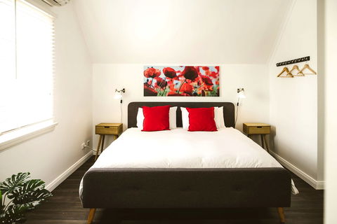 The Loft At Denver - Accommodation Gladstone 0