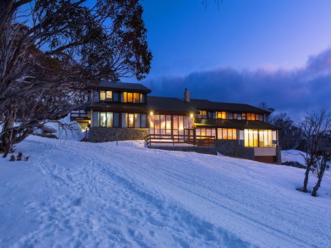 Valhalla Perisher - Accommodation Gladstone 2