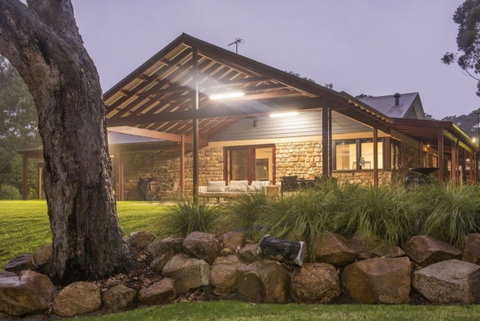 WA HomeStay - Accommodation Gladstone 0