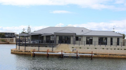 WA HomeStay - Accommodation Gladstone 5