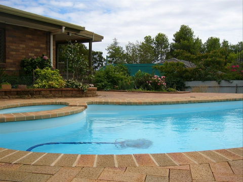 A Sunset View Bed And Breakfast - Accommodation Gladstone 3