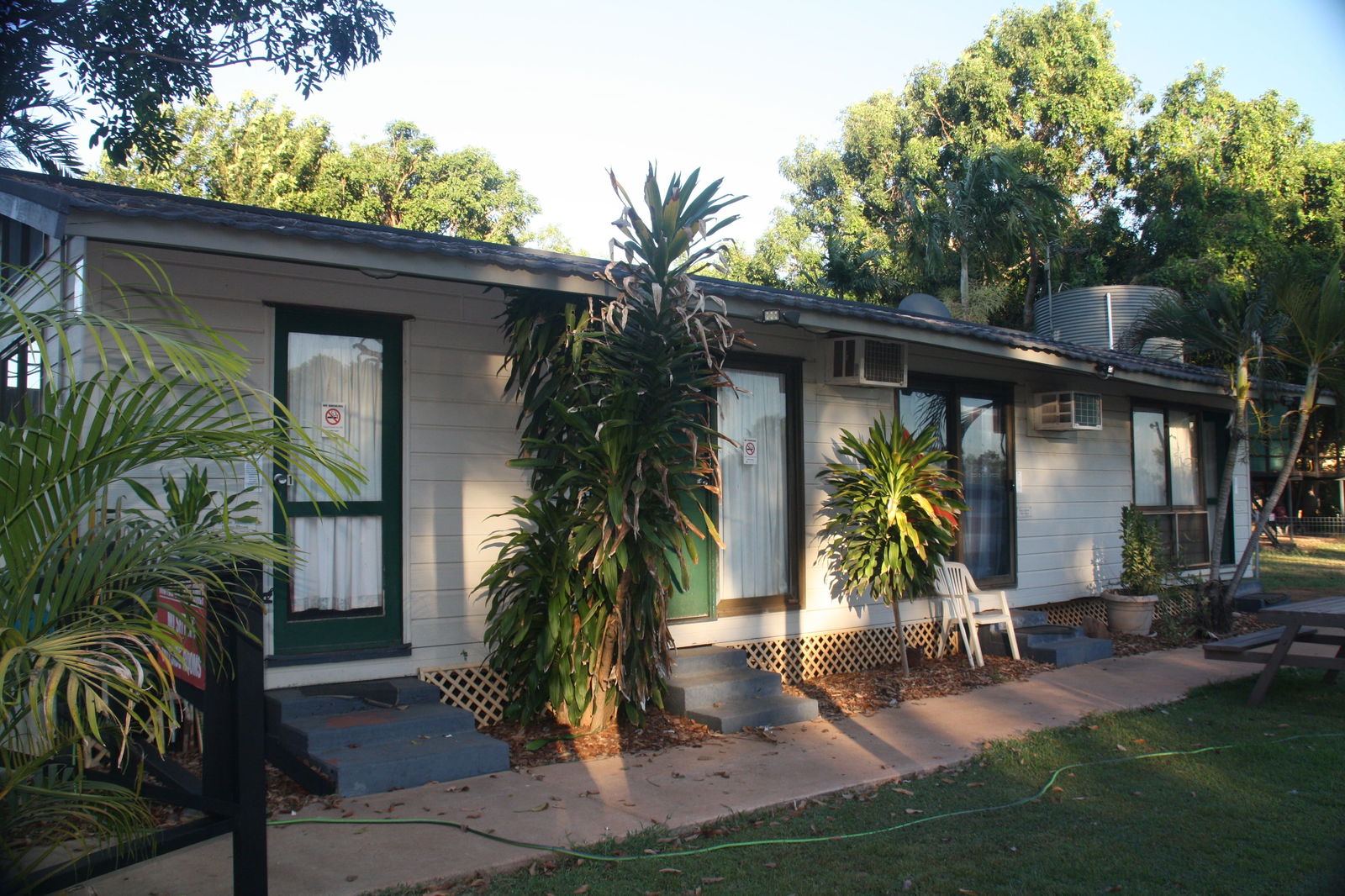 East Arm NT Accommodation Gladstone
