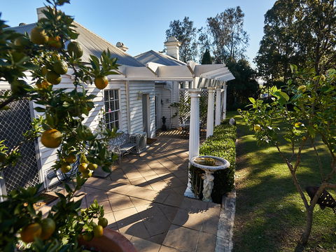 Glenellyn House - Servants Quarters - Accommodation Gladstone 0