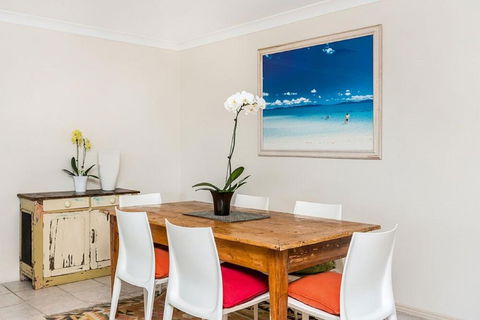 Heather's Hideaway - Accommodation Gladstone 5
