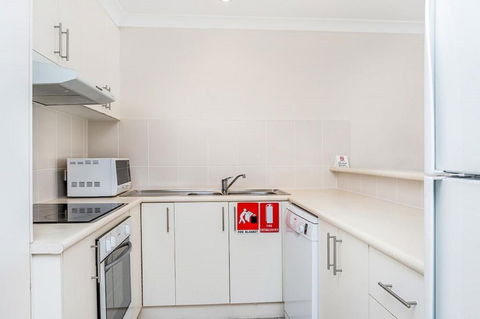 Heather's Hideaway - Accommodation Gladstone 6