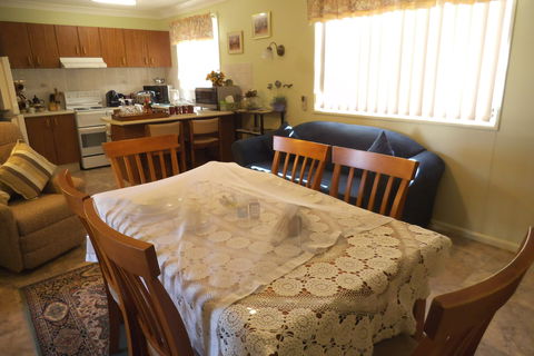 Hillview Bed And Breakfast - Accommodation Gladstone 1