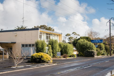 Jubilee Motor Inn - Accommodation Gladstone 0