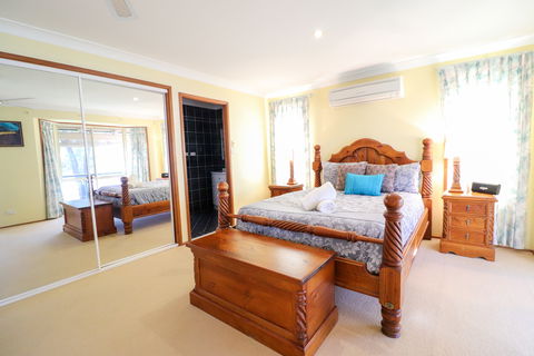 Kingfisher Lakehouse - Accommodation Gladstone 6