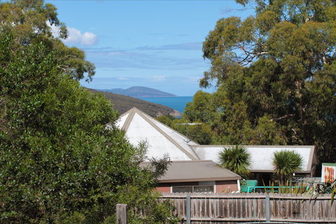 Littlerocks At Carlton - Accommodation Gladstone 3
