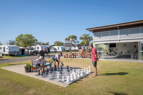 Maroochydore Beach Holiday Park - Accommodation Gladstone 4