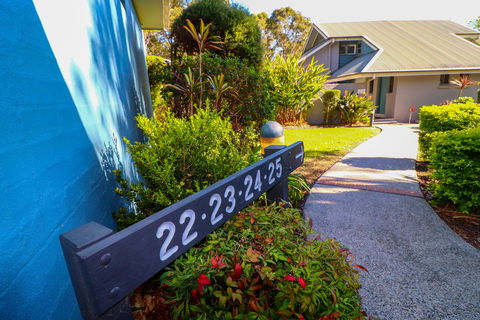 Plover Deluxe Villa 25 - Accommodation Gladstone 2
