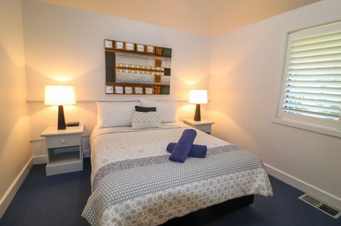 Plover Deluxe Villa 25 - Accommodation Gladstone 3
