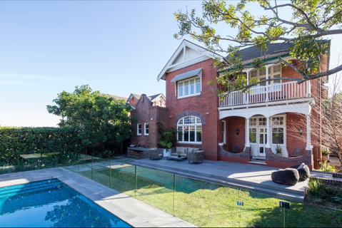 Randwick Manor - Accommodation Gladstone 0