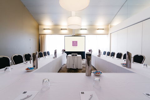 Sage Hotel Adelaide - Accommodation Gladstone 1