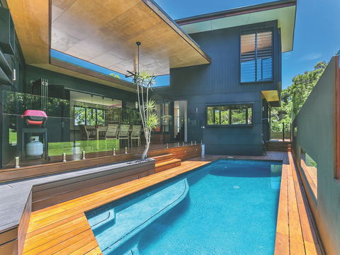 Seaview Sanctuary - Accommodation Gladstone 0