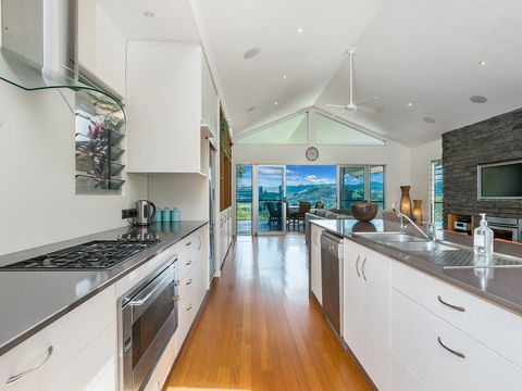 Serene - Accommodation Gladstone 5