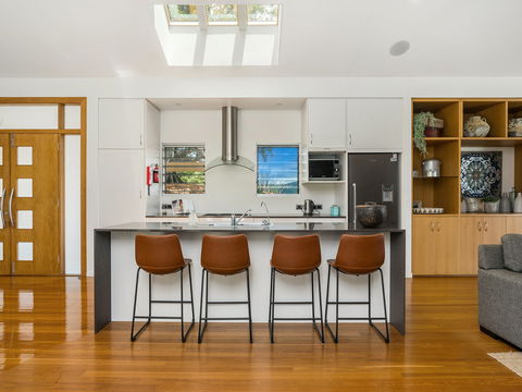 Serene - Accommodation Gladstone 6