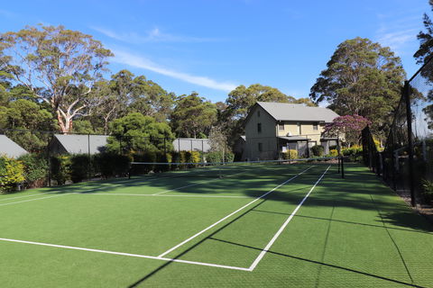 Shearwater Deluxe Villa - Accommodation Gladstone 2