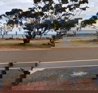 Sunset Sippers - Accommodation Gladstone