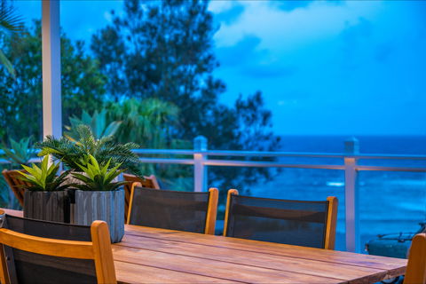 The Palms At Byron - Accommodation Gladstone 1