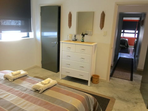 Westerley Accommodation - James House - Accommodation Gladstone 3