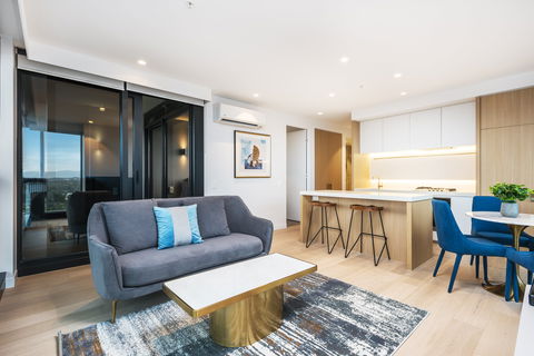 Arise Sky One - Accommodation Gladstone 1