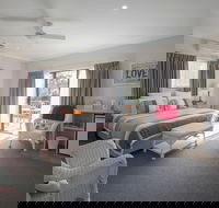 Batemans Bay Manor - Accommodation Gladstone