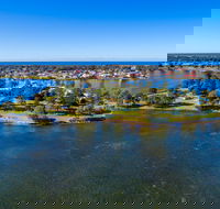 Belmont Lakeside Holiday Park - Accommodation Gladstone