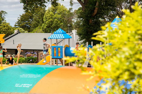 Blue Lake Holiday Park - Accommodation Gladstone 1