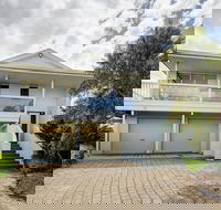 Breezes  Hayborough - Accommodation Gladstone