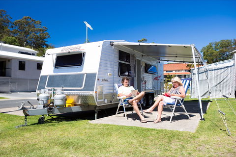 Burleigh Beach Tourist Park - Accommodation Gladstone 2