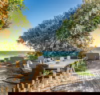 Byron Beachfront Villa - Accommodation Gladstone
