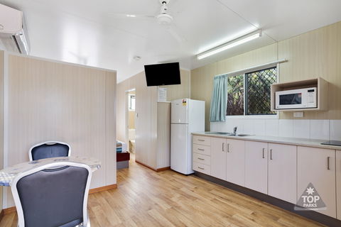 Coral Coast Tourist Park Townsville - Accommodation Gladstone 2