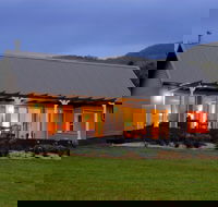 Crystal Creek Meadows Luxury Cottages and Spa Retreat - Accommodation Gladstone