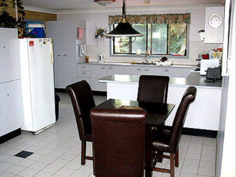 Edge Guest Rooms - Accommodation Gladstone 1