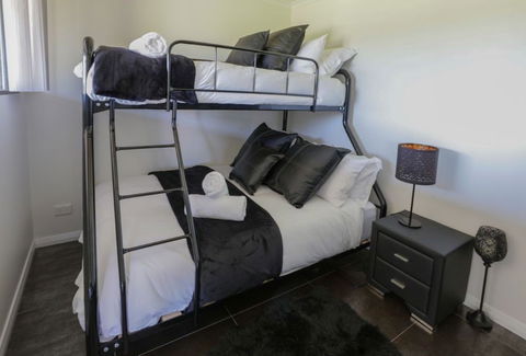 Harmans Lodge - Accommodation Gladstone 2