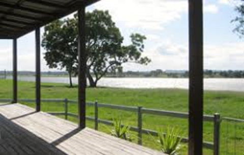 McLennans Lane River Retreat - Accommodation Gladstone 2