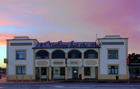 Meningie Hotel - Accommodation Gladstone 0