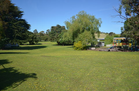 Pine Country Caravan Park - Pet Friendly - Accommodation Gladstone 0