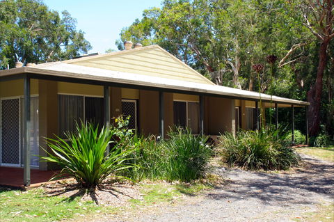 Port Stephens Treescape Camping And Accommodation - Accommodation Gladstone 2