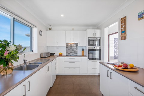 Rainbows End - Accommodation Gladstone 1