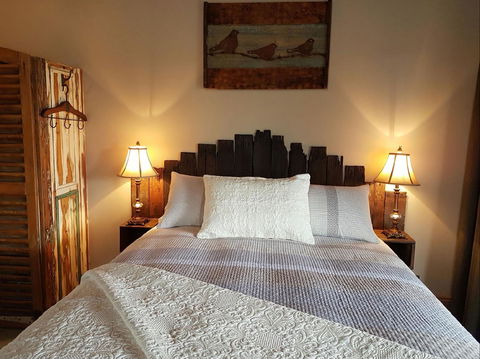 Riverline Cottage - Accommodation Gladstone 2